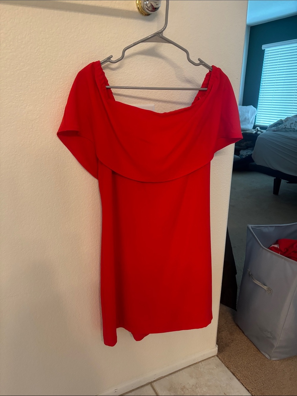 Charles Henry Red Strapless Off-Shoulder Dress
